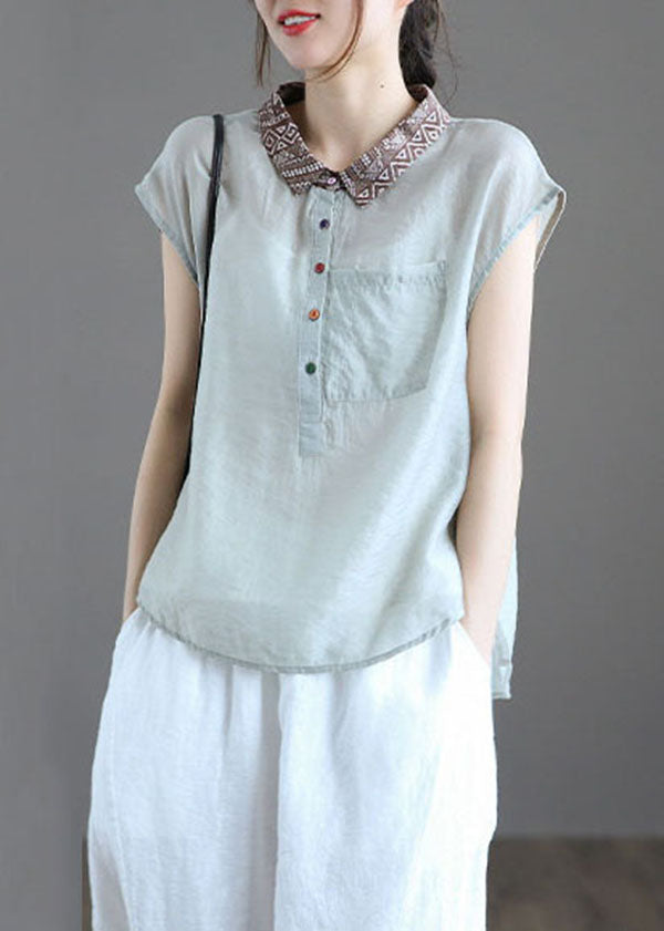 Effortlessly Elegant Blouse with a Timeless Design