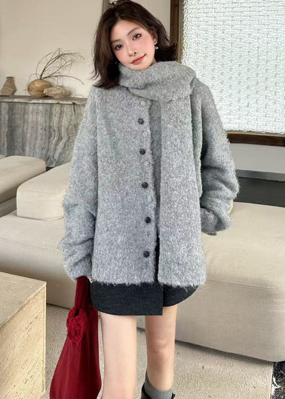 Effortlessly Elegant Cardigan with a Timeless Design