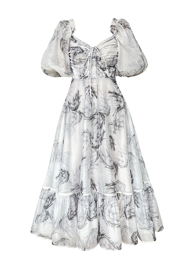 Classic Vintage Dress with a Flattering Fit