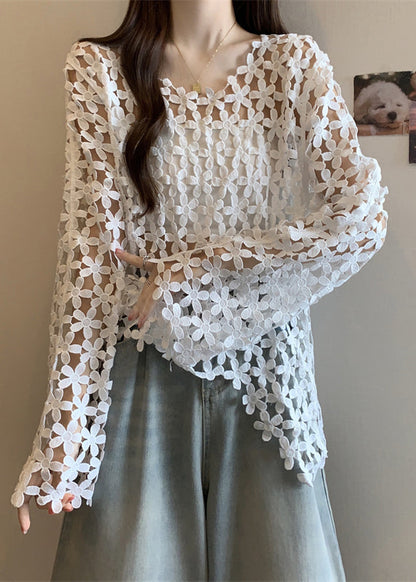 Effortlessly Elegant Top with a Timeless Design