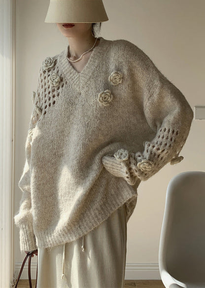 Classic Vintage Sweater with a Flattering Fit