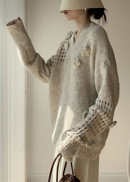Classic Vintage Sweater with a Flattering Fit