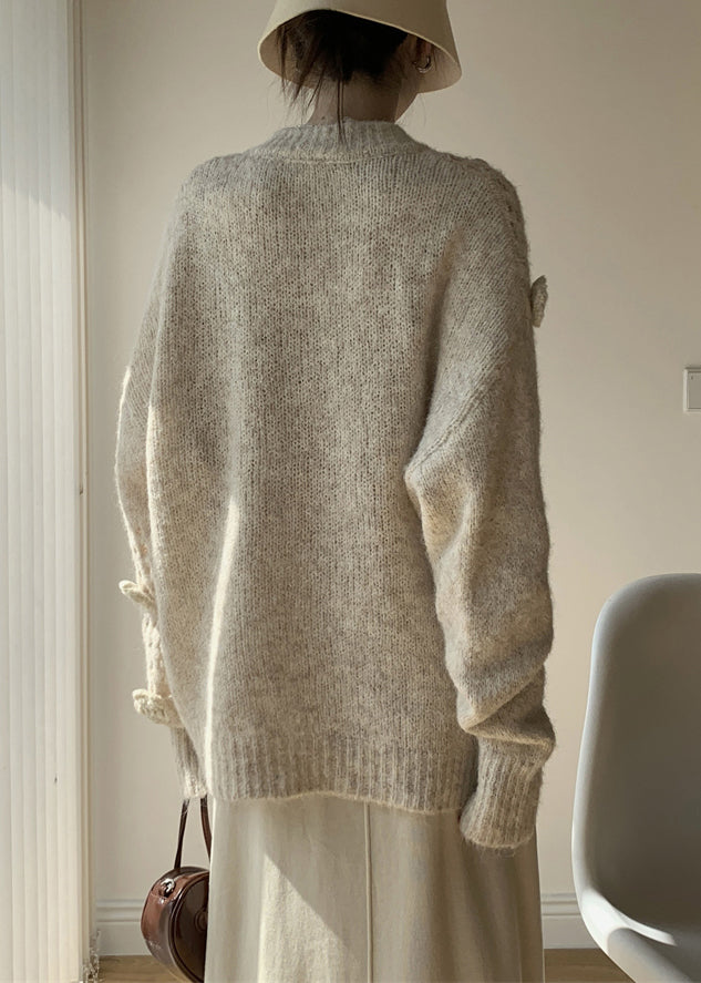 Classic Vintage Sweater with a Flattering Fit