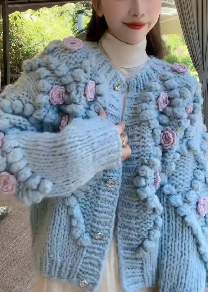 Gracefully Styled Coat for Any Occasion
