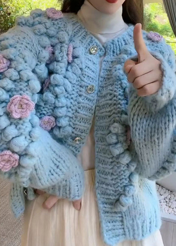 Gracefully Styled Coat for Any Occasion