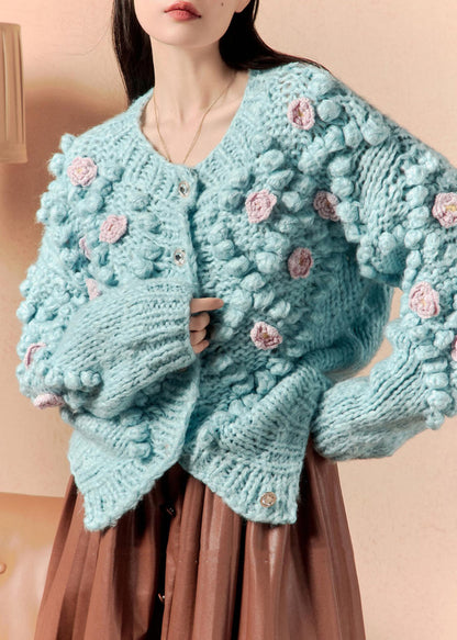 Well Tailored Cardigan with a Graceful Silhouette