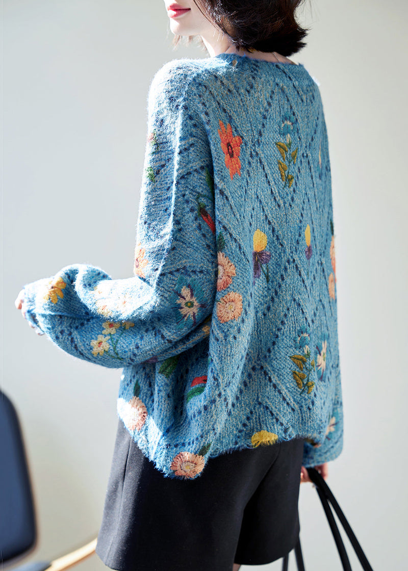 Effortlessly Elegant Sweater with a Timeless Design