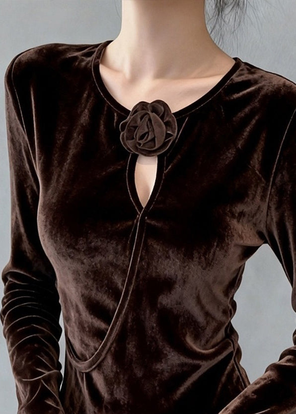 A Vintage Style Shirt with Delicate Timeless Details