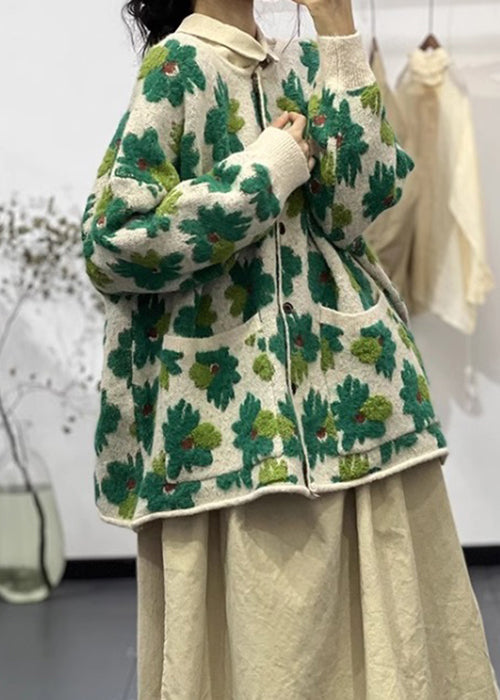 Gracefully Styled Coat for Any Occasion