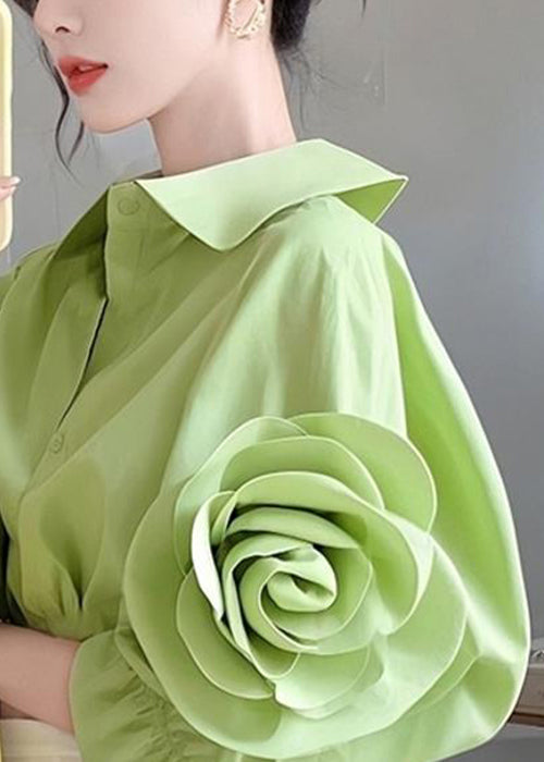 Effortlessly Elegant Blouse with a Timeless Design