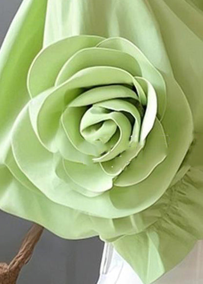 Effortlessly Elegant Blouse with a Timeless Design