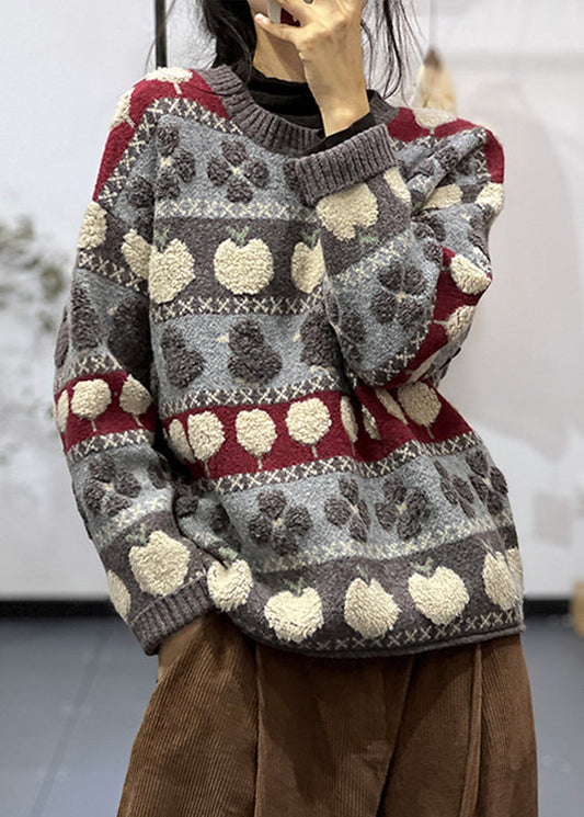 Effortlessly Elegant Sweater with a Timeless Design