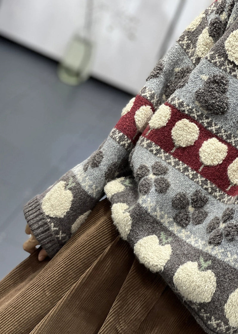 Effortlessly Elegant Sweater with a Timeless Design