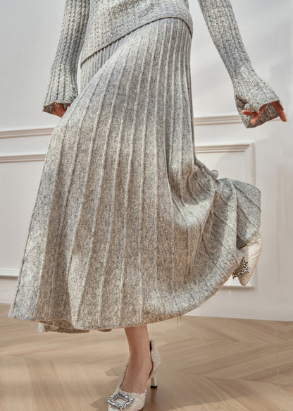 Effortlessly Elegant Sweater with a Timeless Design