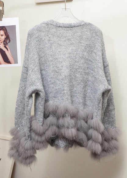 Well Tailored Sweater with a Graceful Silhouette