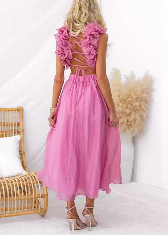 Beautifully Finished Dress in a Timeless Design