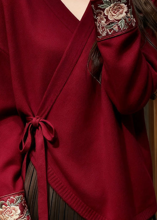 Classic Vintage Sweater with a Flattering Fit