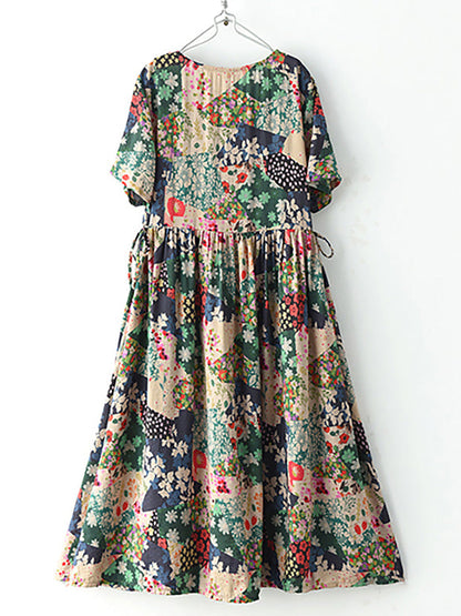 Classic Vintage Dress with a Flattering Fit
