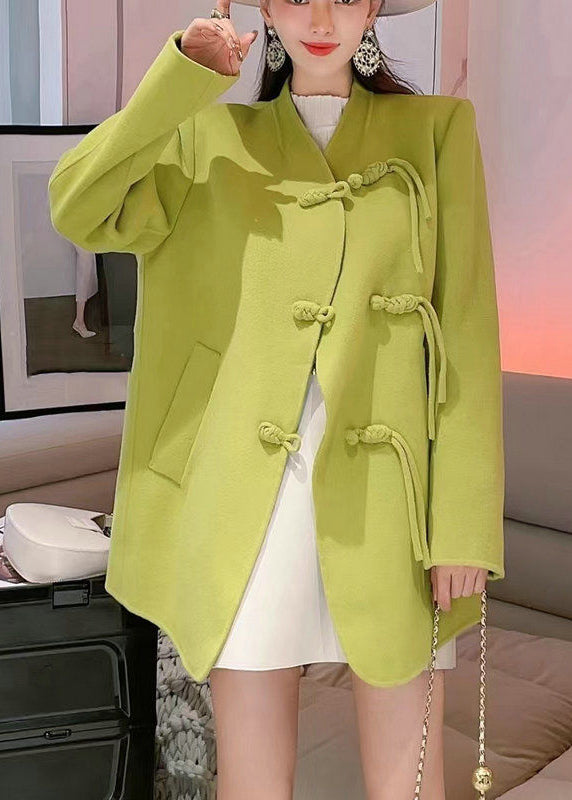 Elegantly Styled Coat for Everyday Wear
