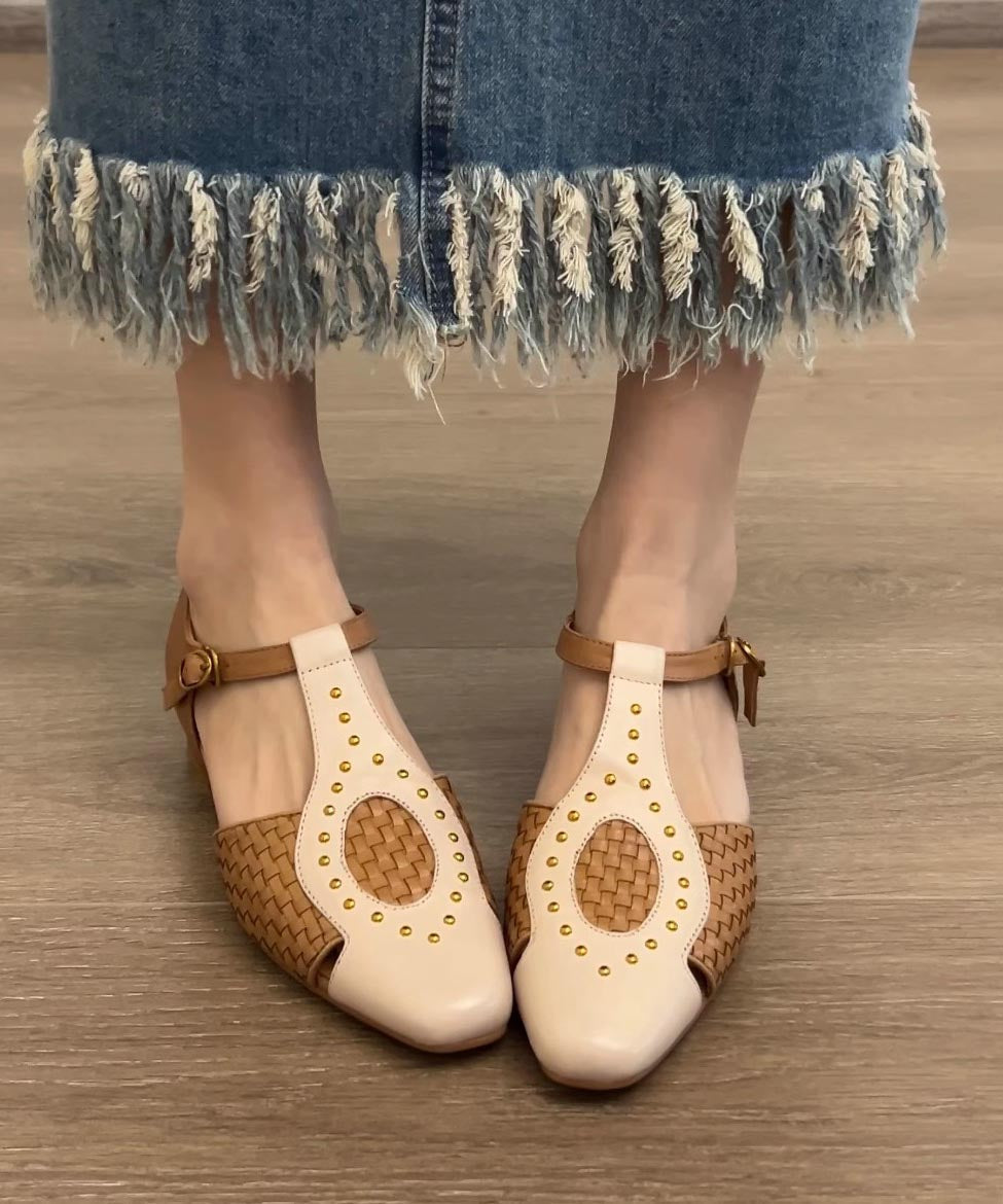 Chic Orthopedic Sandals with Unique Design
