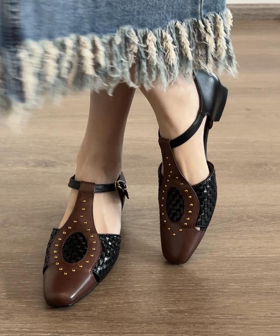 Chic Orthopedic Sandals with Unique Design