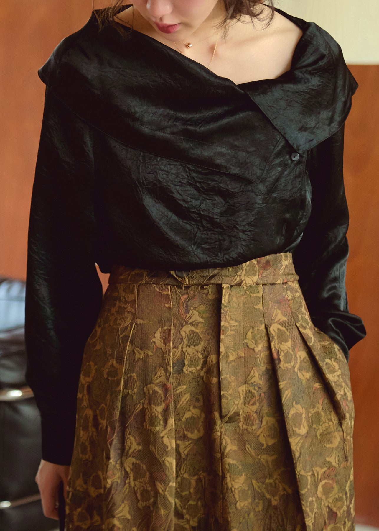 Classic Vintage Shirt with a Flattering Fit