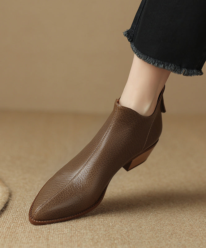 Graceful Orthopedic Boots for Modern Look