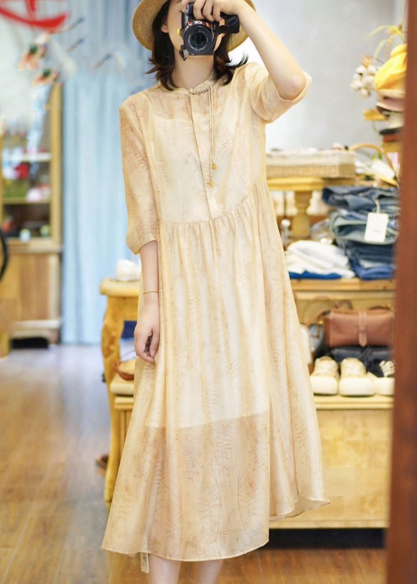 Sophisticated Dress with a Clean Classic Look