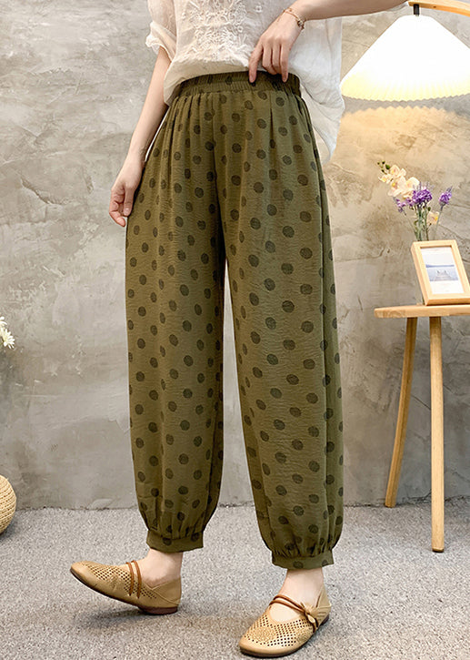 Well Tailored Pants with a Graceful Silhouette