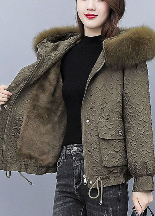 Well Tailored Coat with a Graceful Silhouette