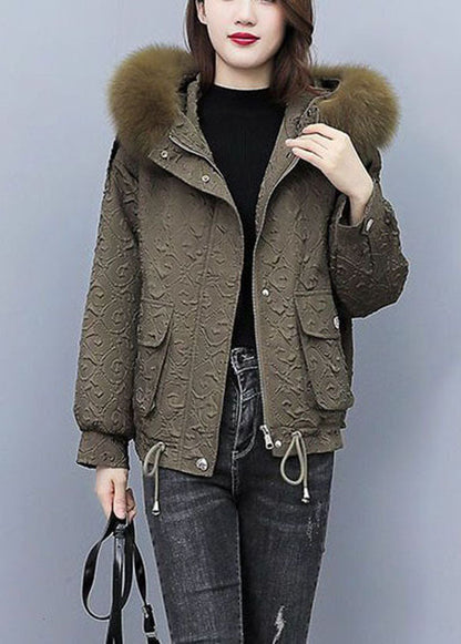 Well Tailored Coat with a Graceful Silhouette