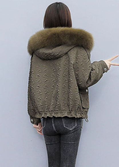Well Tailored Coat with a Graceful Silhouette
