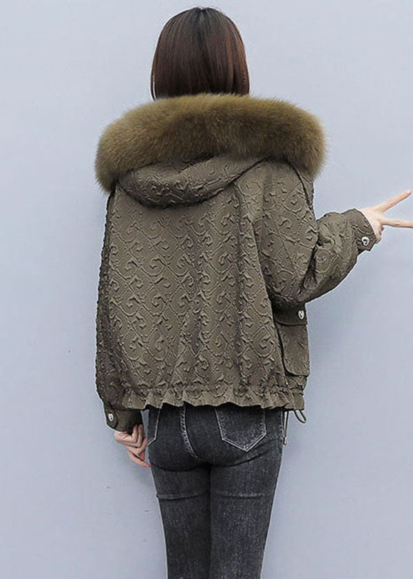 Well Tailored Coat with a Graceful Silhouette