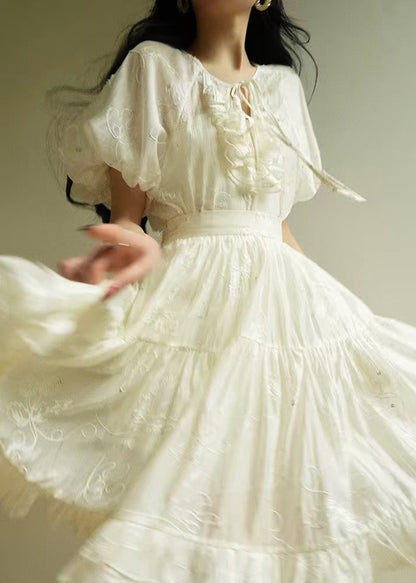 Well Tailored Garment with a Graceful Silhouette