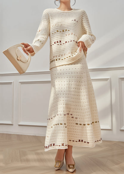 Well Tailored Sweater with a Graceful Silhouette