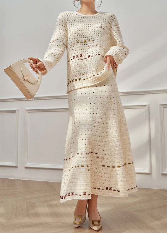 Well Tailored Sweater with a Graceful Silhouette