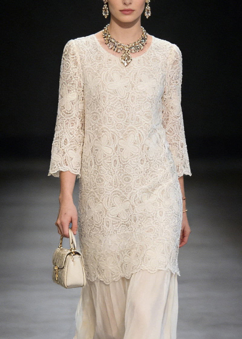 Well Tailored Dress with a Graceful Silhouette