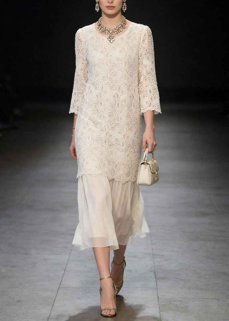 Well Tailored Dress with a Graceful Silhouette