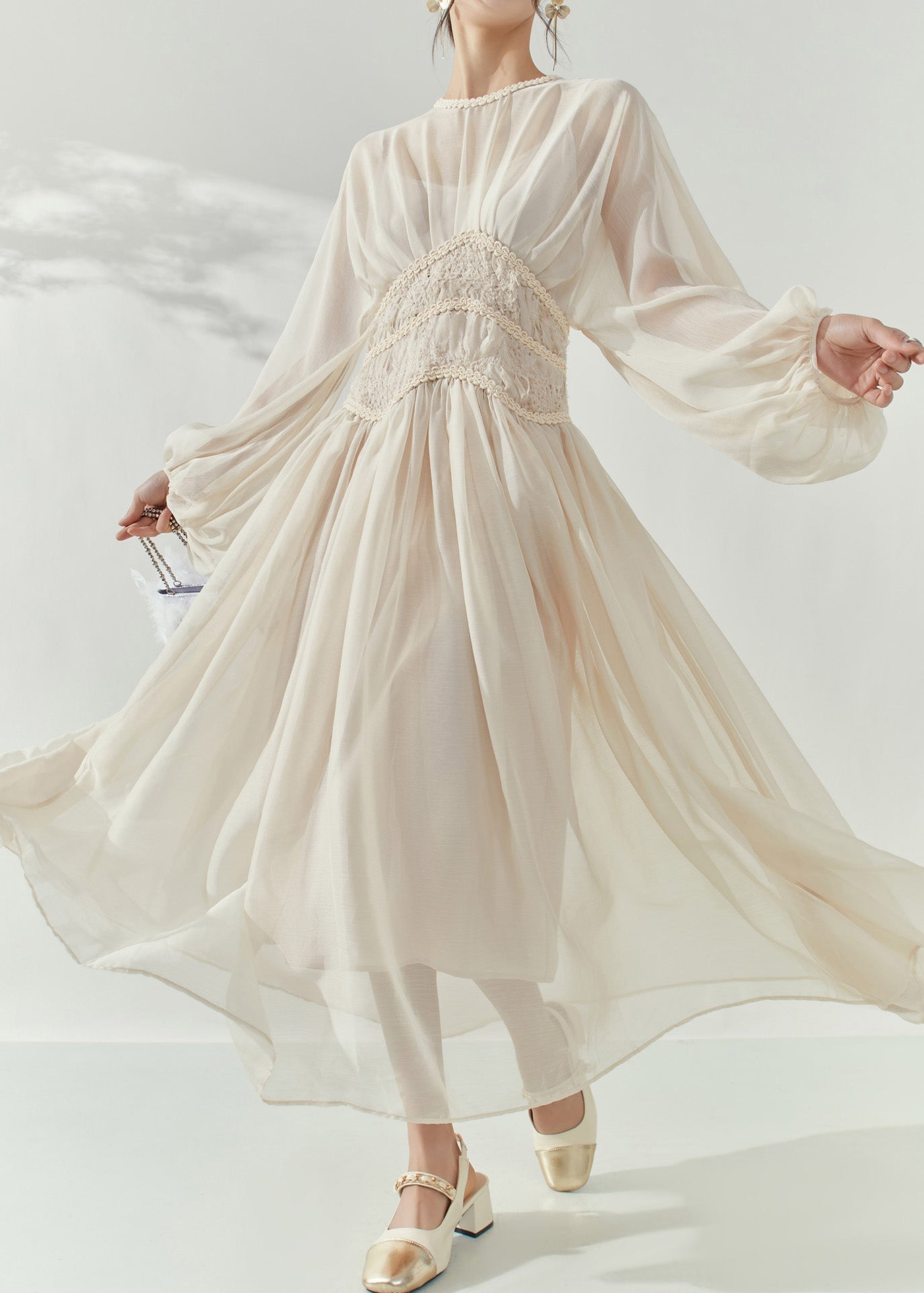 Classic Vintage Dress with a Flattering Fit