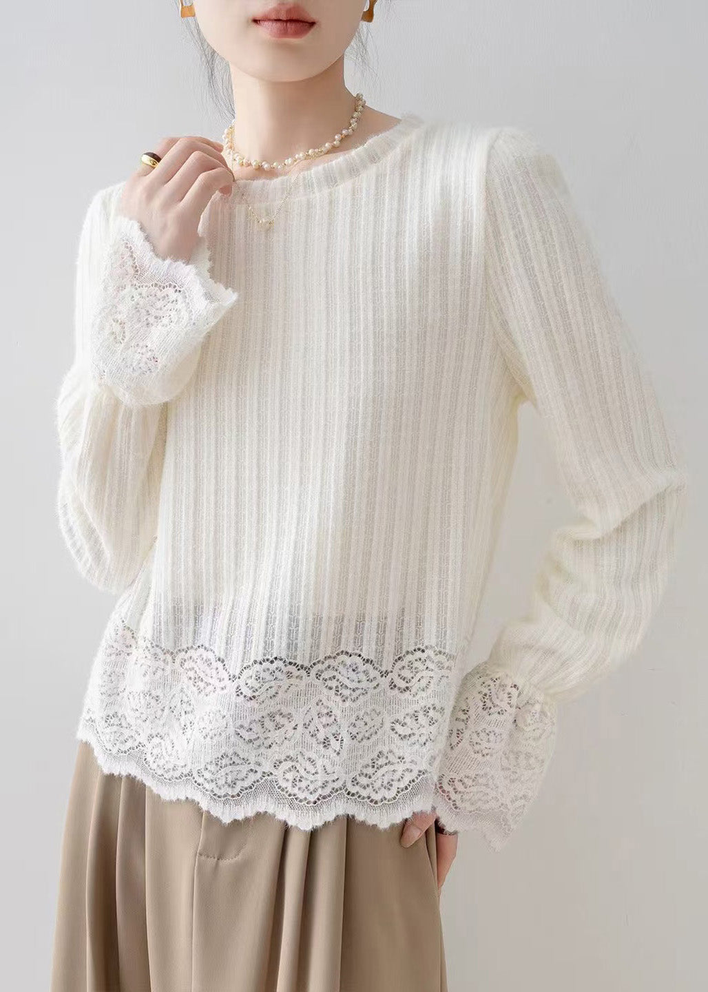Effortlessly Elegant Shirt with a Timeless Design