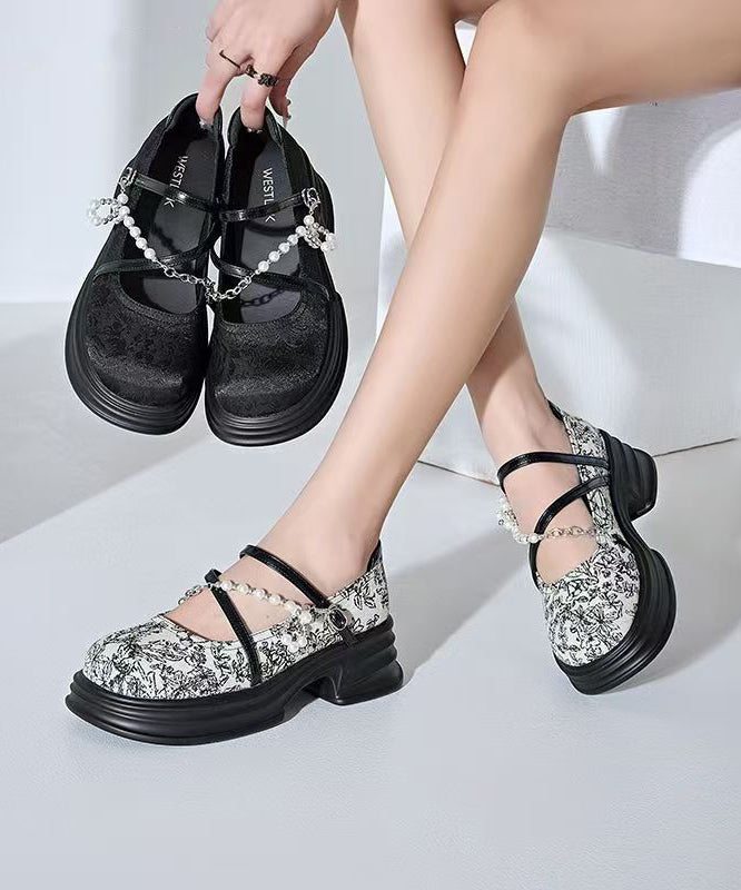 Chic Orthopedic Shoes with Unique Design
