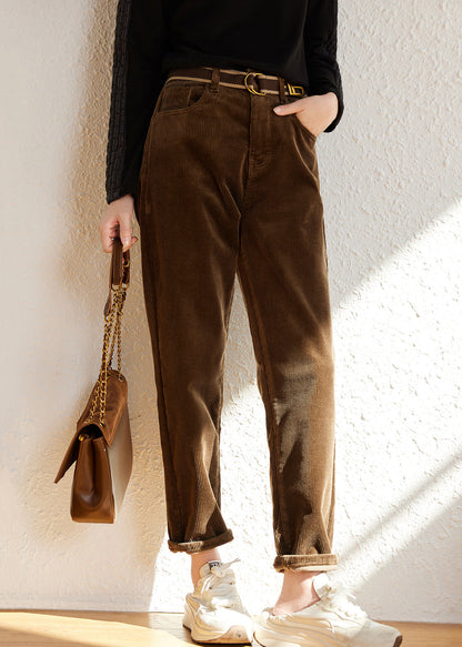 Well Tailored Pants with a Graceful Silhouette