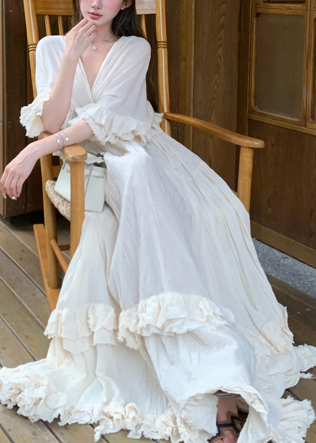Beautifully Crafted Dress in a Classic Style