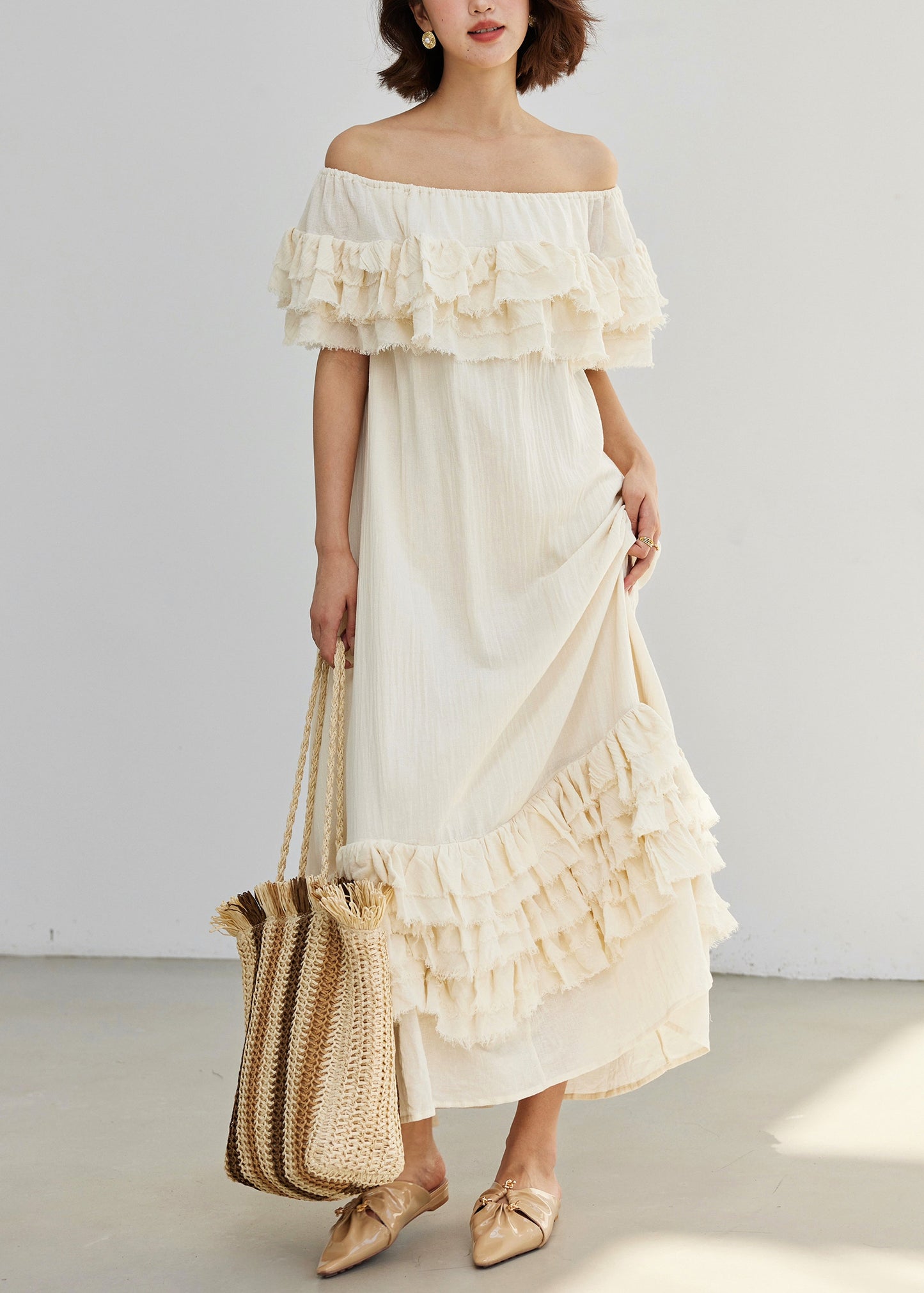 Gracefully Styled Dress for Any Occasion