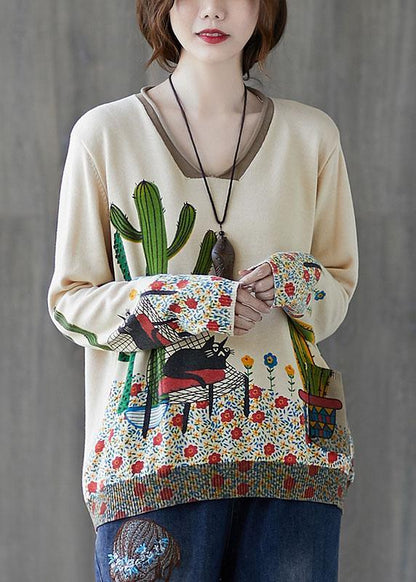 Classic Vintage Sweater with a Flattering Fit