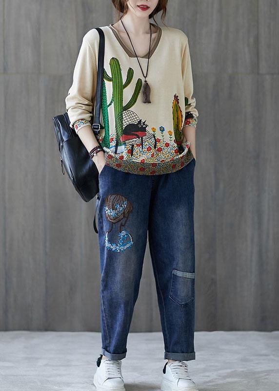 Classic Vintage Sweater with a Flattering Fit