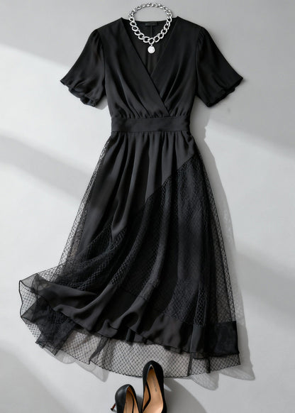 Well Tailored Dress with a Graceful Silhouette