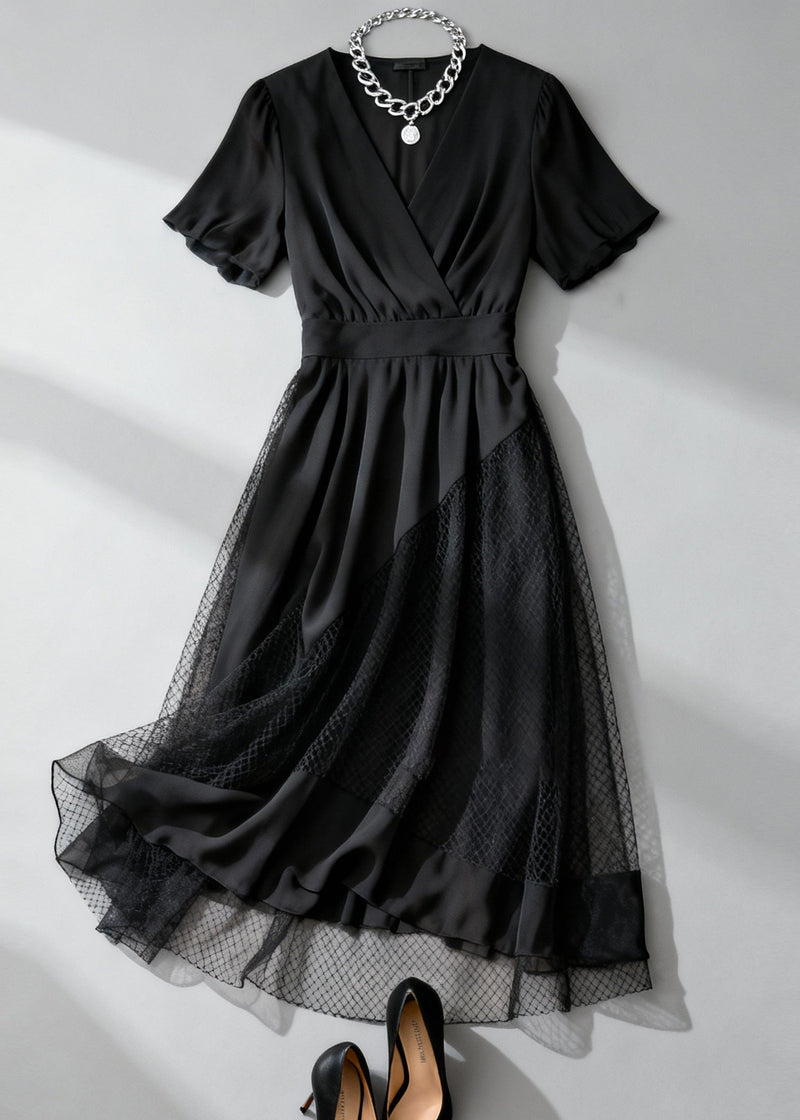 Well Tailored Dress with a Graceful Silhouette