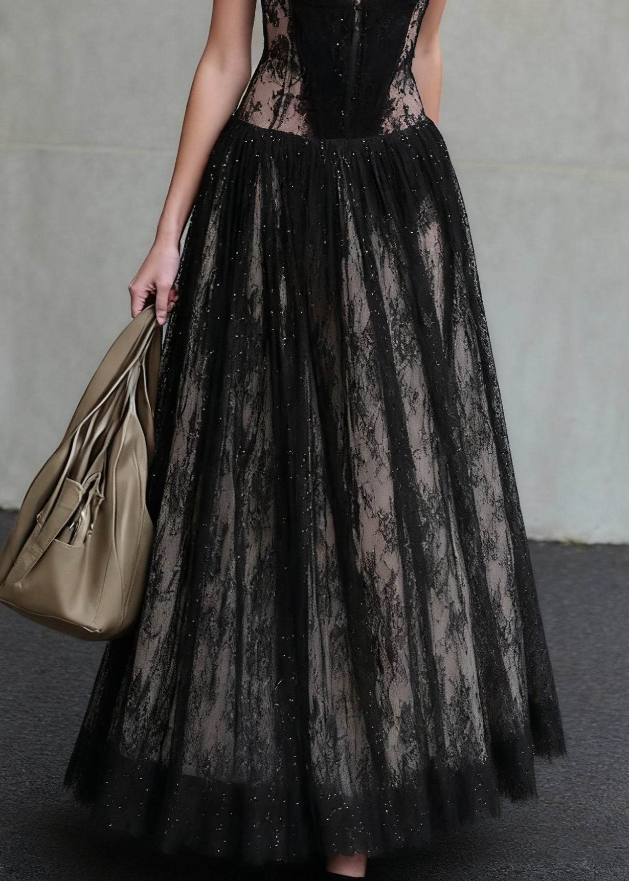 Effortlessly Elegant Dress with a Timeless Design