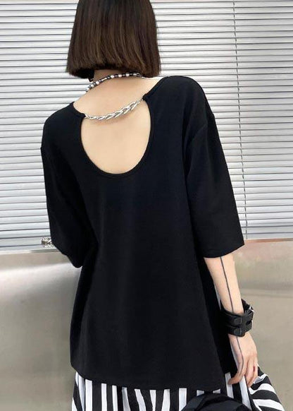 Well Tailored Top with a Graceful Silhouette